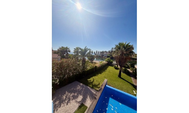 Reventa - Villa -
La Manga del Mar Menor