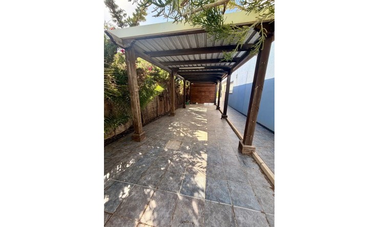 Reventa - Villa -
La Manga del Mar Menor