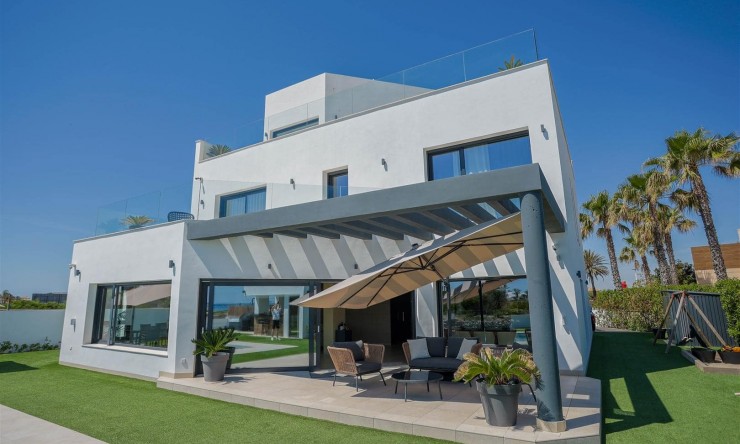 Reventa - Villa -
La Manga del Mar Menor