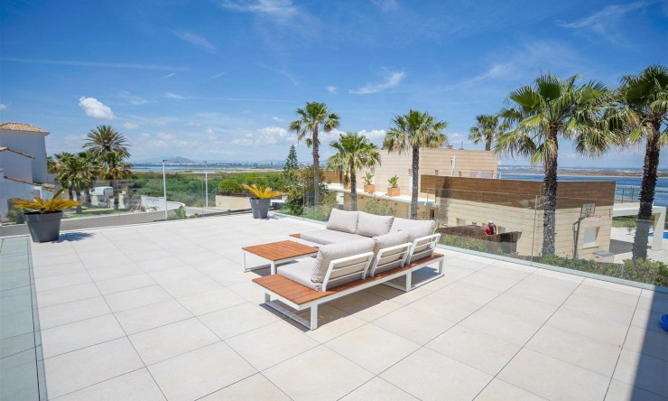 Reventa - Villa -
La Manga del Mar Menor