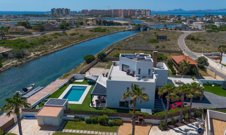 Reventa - Villa -
La Manga del Mar Menor