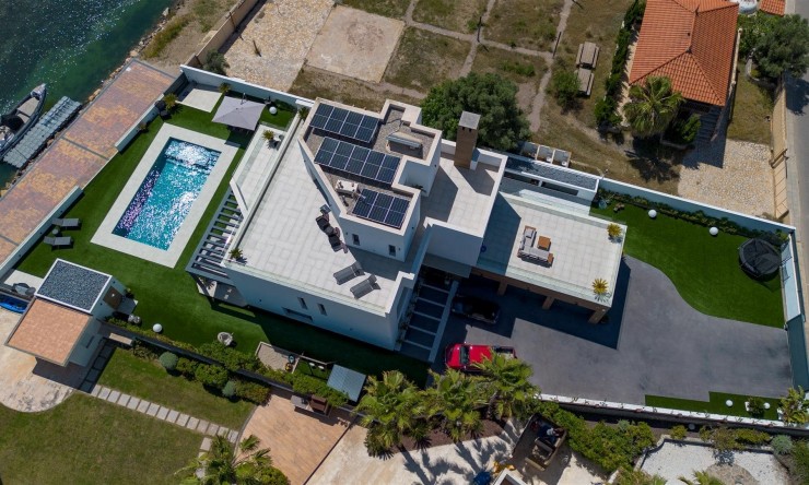 Reventa - Villa -
La Manga del Mar Menor