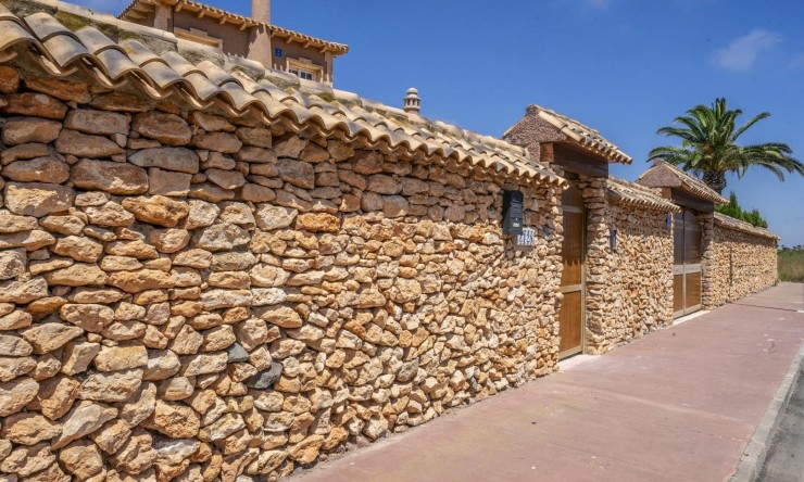 Rynek Wtórny - Willa -
La Manga del Mar Menor