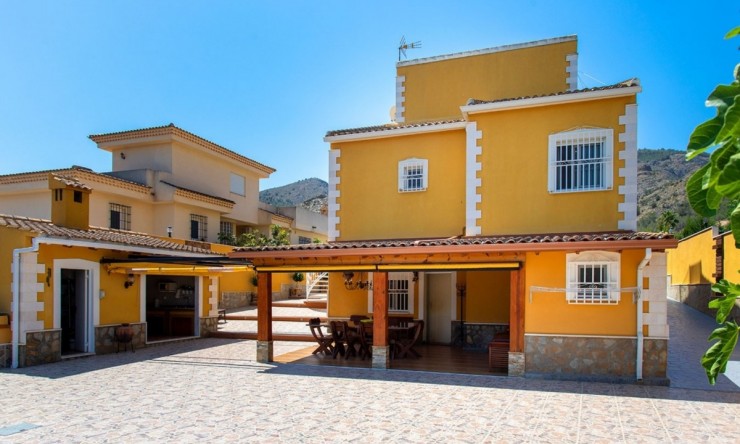 Wiederverkauf - Villa -
Orihuela