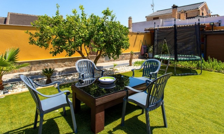 Wiederverkauf - Villa -
Orihuela