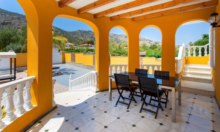 Wiederverkauf - Villa -
Orihuela