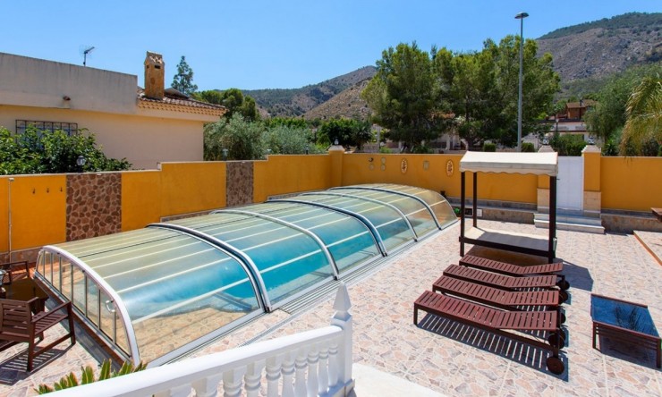 Wiederverkauf - Villa -
Orihuela