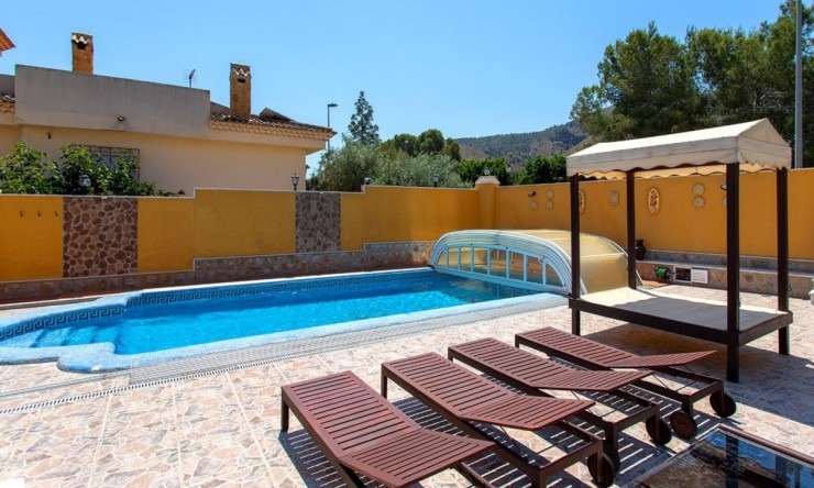 Wiederverkauf - Villa -
Orihuela