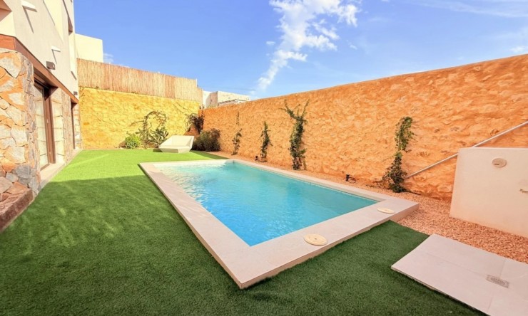 Nueva construcción  - Villa -
Finestrat