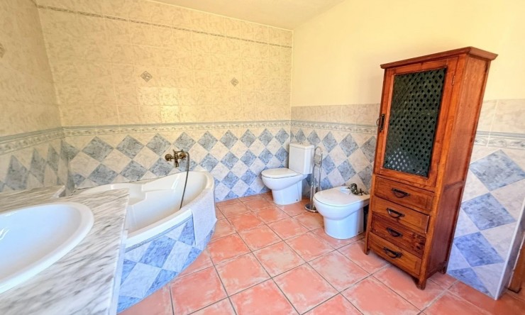 Resale - Villa -
Albir