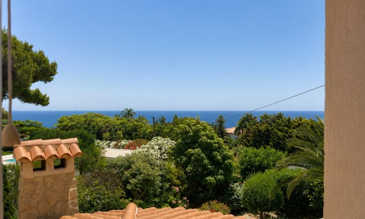 Resale - Villa -
Jávea / Xàbia - Portichol - Balcón al Mar