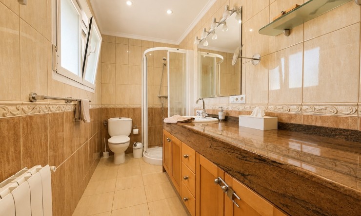 Resale - Villa -
Jávea / Xàbia - Portichol - Balcón al Mar