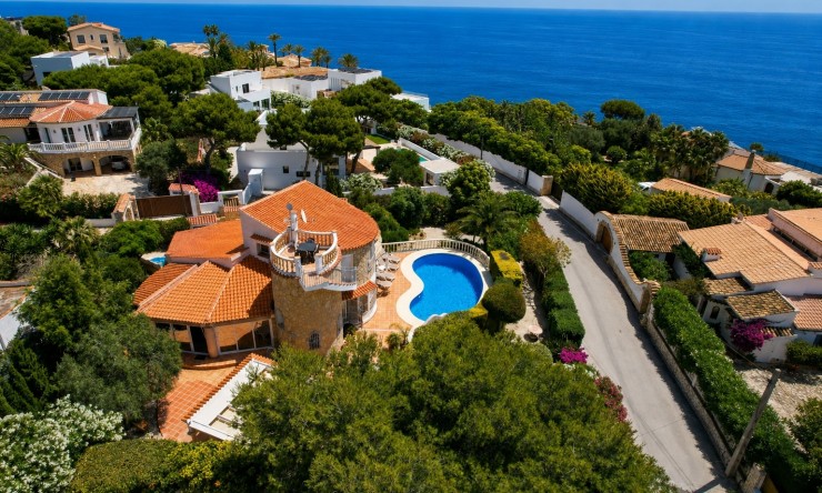Resale - Villa -
Jávea / Xàbia - Portichol - Balcón al Mar