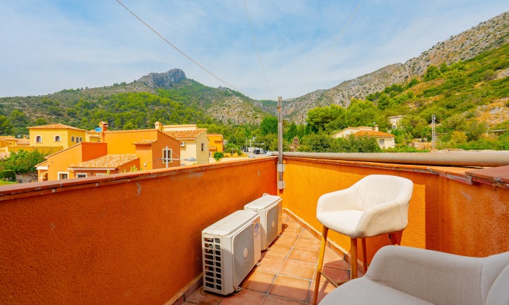 Resale - Commercial -
Sagra - Center