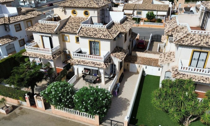 Resale - Semi detached -
Lomas de Cabo Roig