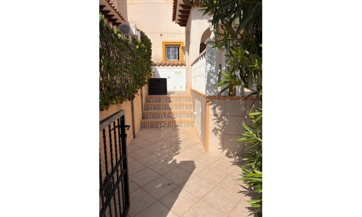 Resale - Semi detached -
Lomas de Cabo Roig