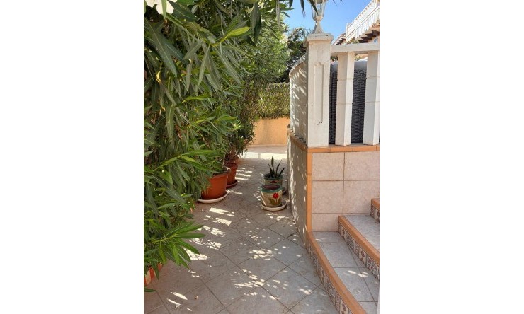 Resale - Semi detached -
Lomas de Cabo Roig