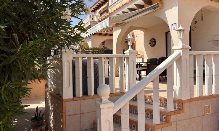 Resale - Semi detached -
Lomas de Cabo Roig
