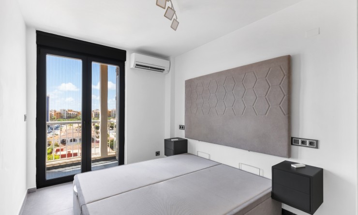 Resale - Apartment -
Torrevieja - Rocio del Mar