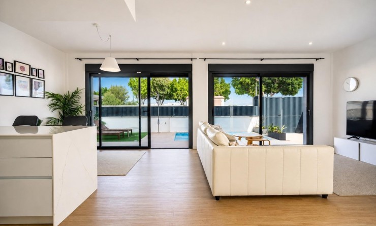 Reventa - Villa -
Roldán