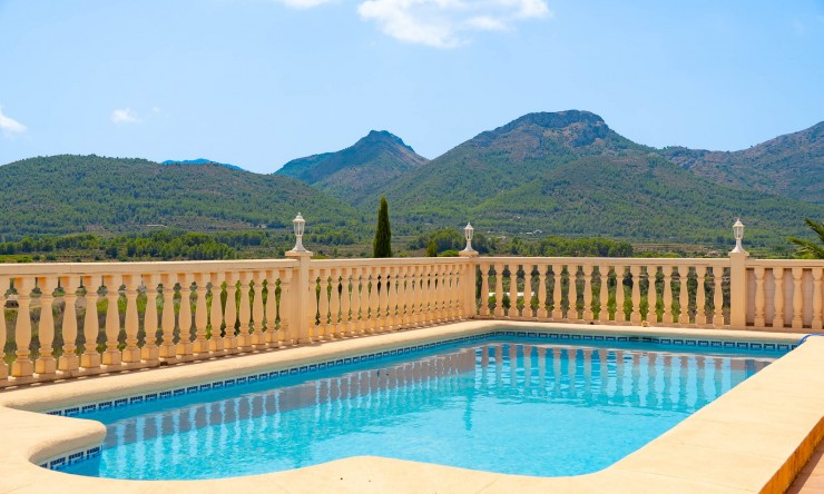 Resale - Villa -
Jalón - La Almazara