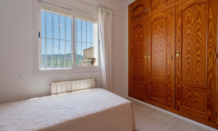 Resale - Villa -
Jalón - La Almazara