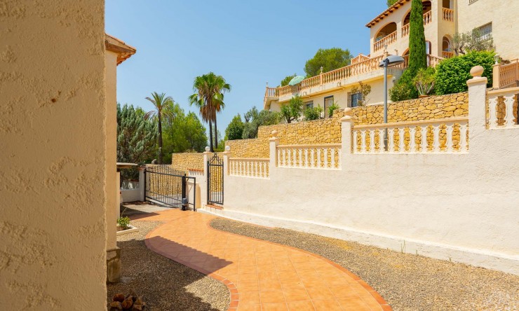Resale - Villa -
Jalón - La Almazara