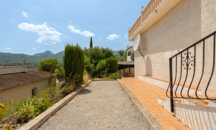 Resale - Villa -
Jalón - La Almazara