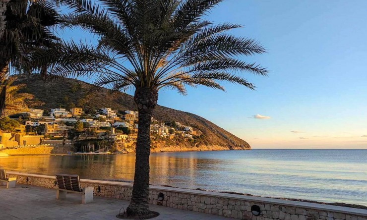 Resale - Plot -
Moraira - Pinar del Advocat