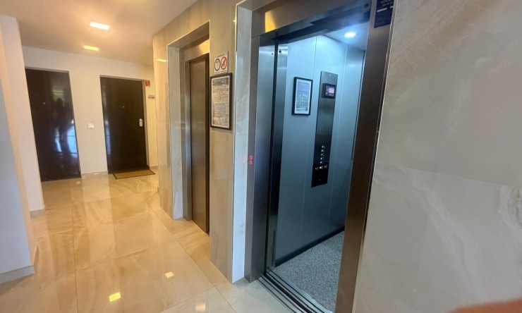 Resale - Apartment -
Los Altos - Torrevieja
