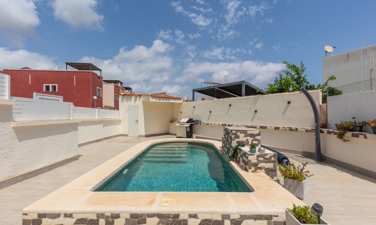 Resale - Apartment -
Orihuela Costa - Los Altos