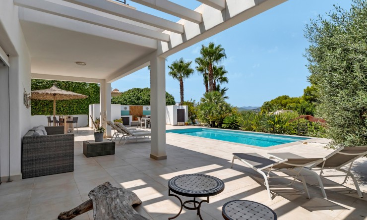 Resale - Villa -
Jávea / Xàbia - Portichol - Balcón al Mar