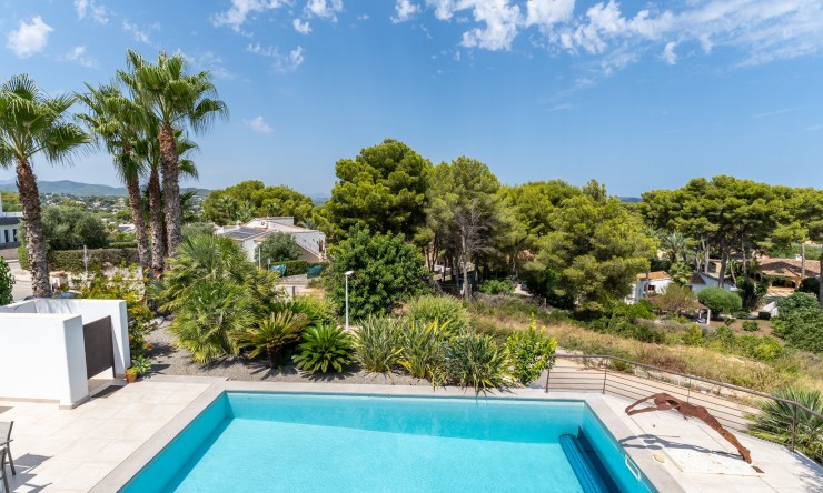 Resale - Villa -
Jávea / Xàbia - Portichol - Balcón al Mar