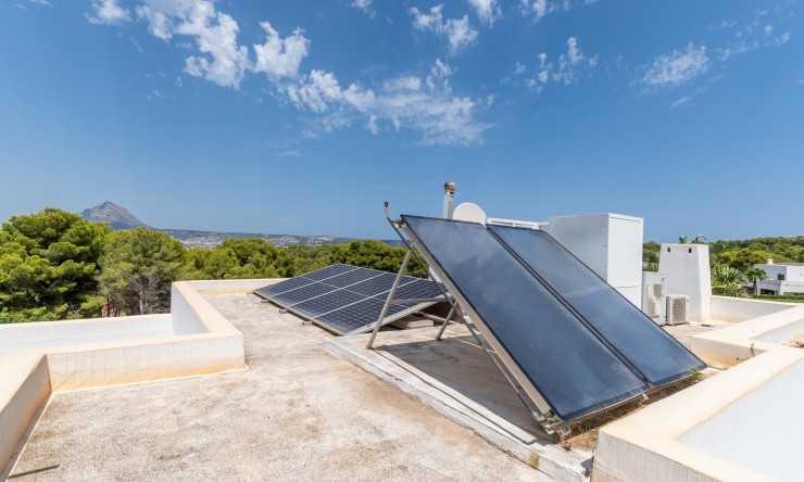 Resale - Villa -
Jávea / Xàbia - Portichol - Balcón al Mar