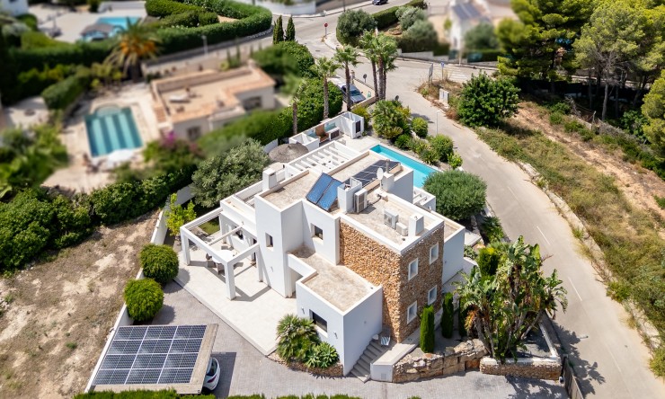 Resale - Villa -
Jávea / Xàbia - Portichol - Balcón al Mar