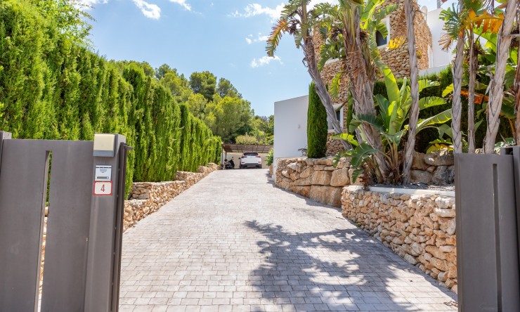 Resale - Villa -
Jávea / Xàbia - Portichol - Balcón al Mar