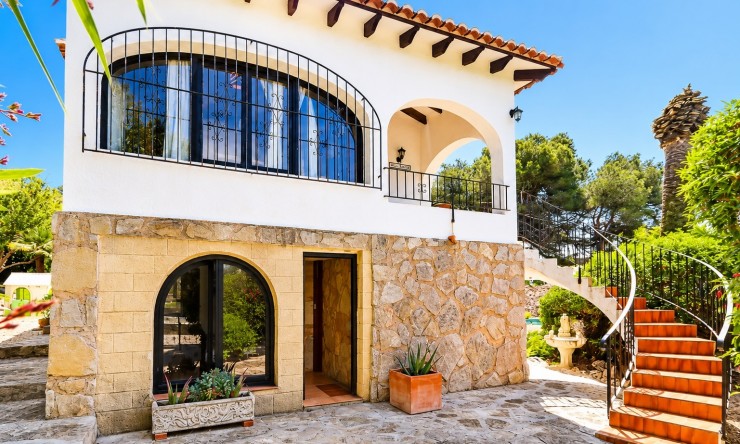 Resale - Villa -
Jávea / Xàbia - Portichol - Balcón al Mar