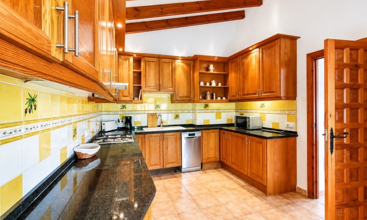 Resale - Villa -
Jávea / Xàbia - Portichol - Balcón al Mar