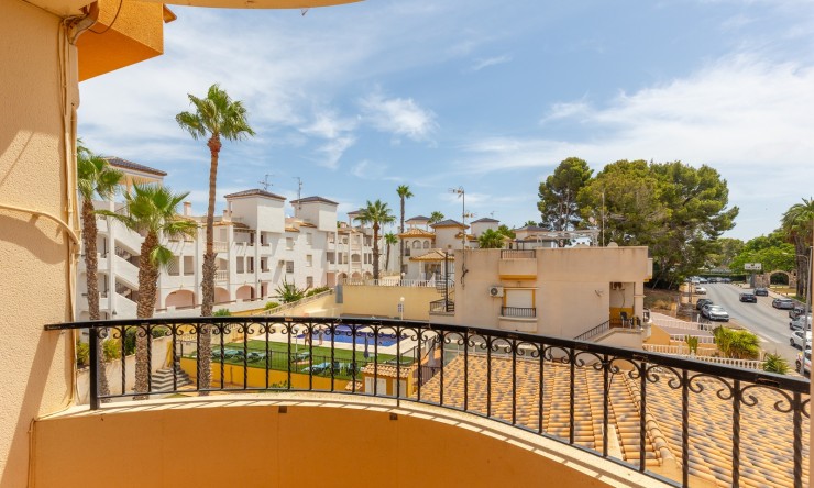 Resale - Apartment -
Orihuela - Villamartin