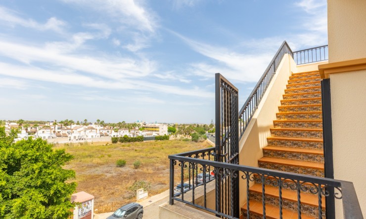 Resale - Apartment -
Orihuela - Villamartin