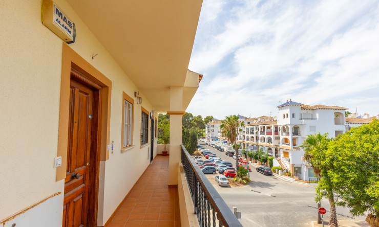 Resale - Apartment -
Orihuela - Villamartin