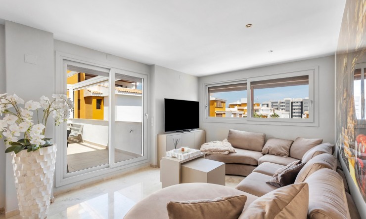 Resale - Apartment -
Torrevieja - Punta Prima
