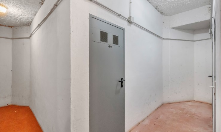 Resale - Apartment -
Torrevieja - Punta Prima