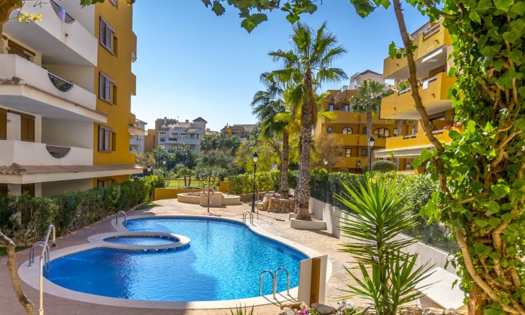 Resale - Apartment -
Torrevieja - Punta Prima