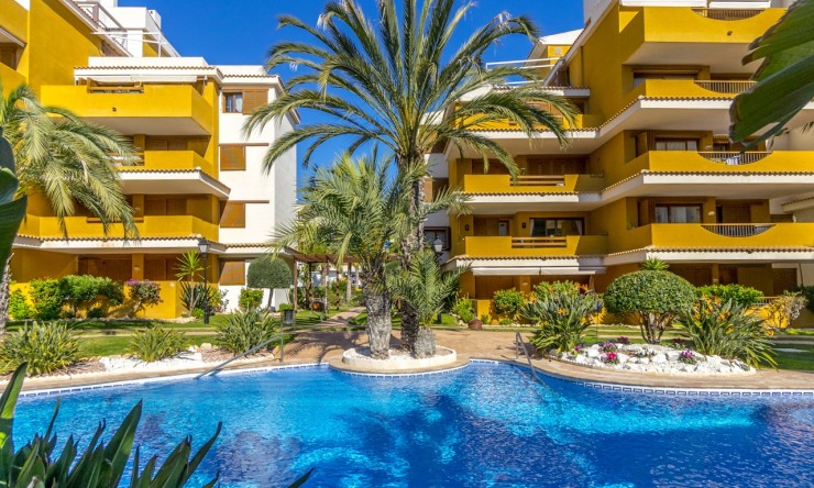 Resale - Apartment -
Torrevieja - Punta Prima