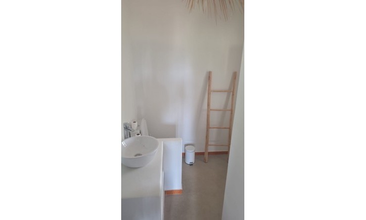 Resale - Villa -
Denia