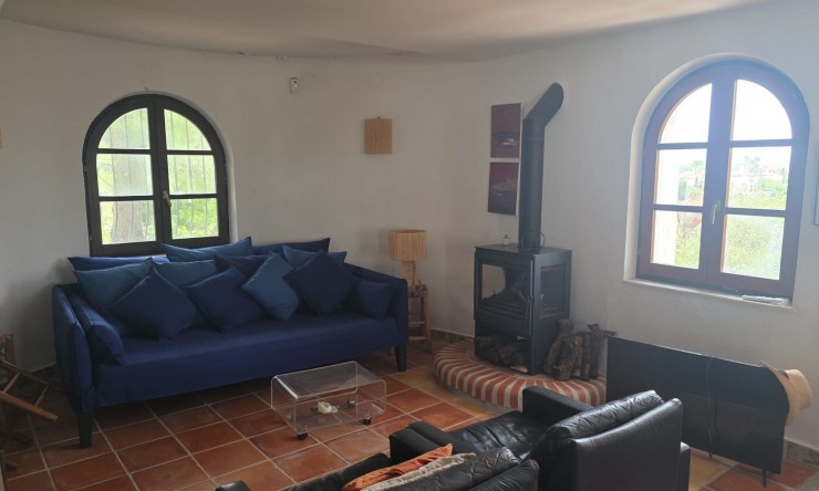 Resale - Villa -
Denia