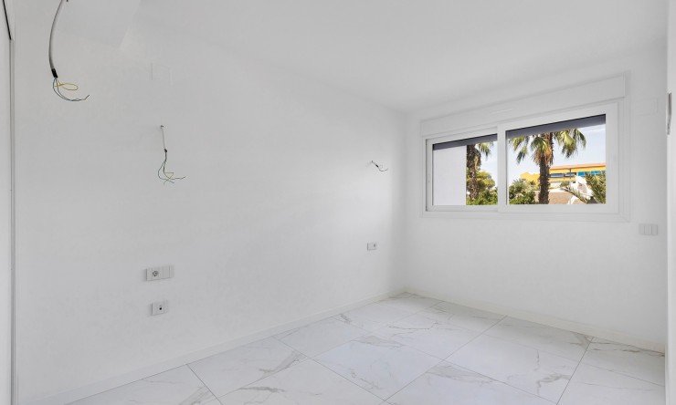 Resale - Apartment -
Torrevieja - Punta Prima