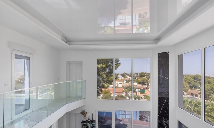Resale - Villa -
Torrevieja - Los Balcones