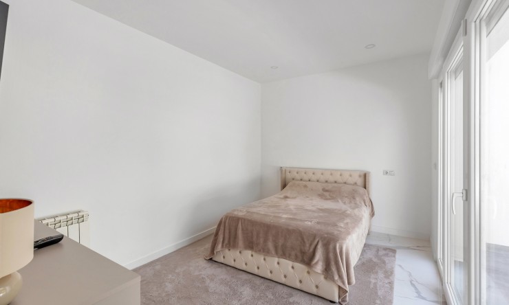 Resale - Villa -
Torrevieja - Los Balcones